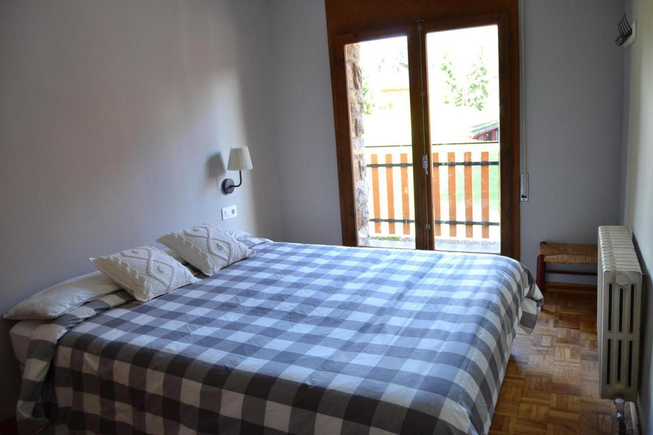 Amplio Apartamento Con Piscina En Llivia Exterior photo